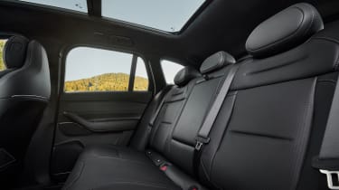 Nio EL6 first drive - rear seats